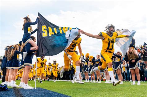 com's Grand Rapids <strong>High School Football</strong> Media Day on July 29, 2021 in Comstock Park, Mi. . Mlive high school football scores